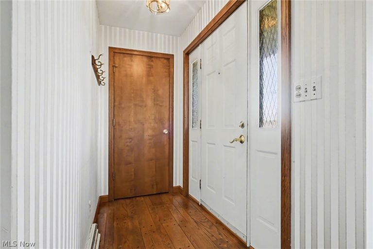 332 Kelly Circle, Zanesville, OH - Photo 6