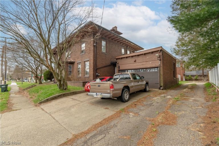 528 Lincoln Way, Massillon, OH - Photo 4