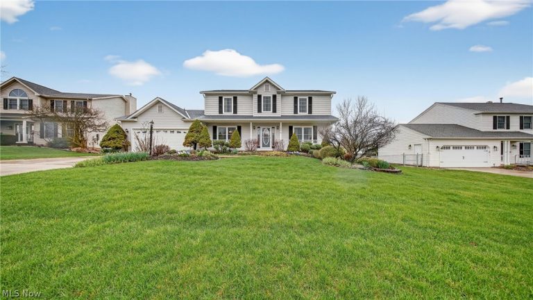 690 Southbridge Boulevard, Brunswick, OH - Photo 2