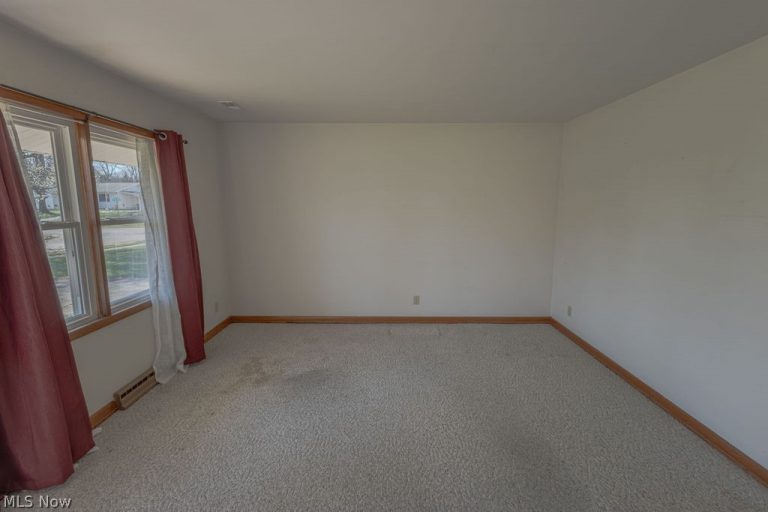 143 Riverview Drive, Marietta, OH - Photo 4