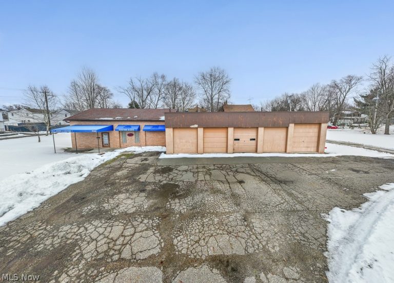 818 Arch Avenue, Alliance, OH, 44601