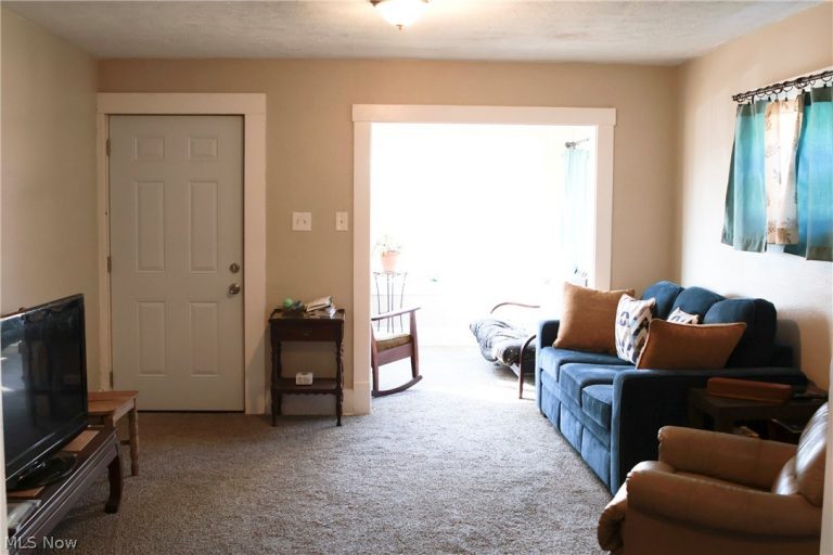 848 Cameron Avenue, Youngstown, OH - Photo 4