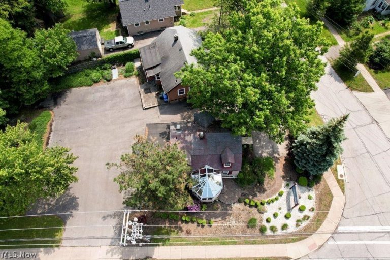 7285 Center Street, Mentor, OH - Photo 4