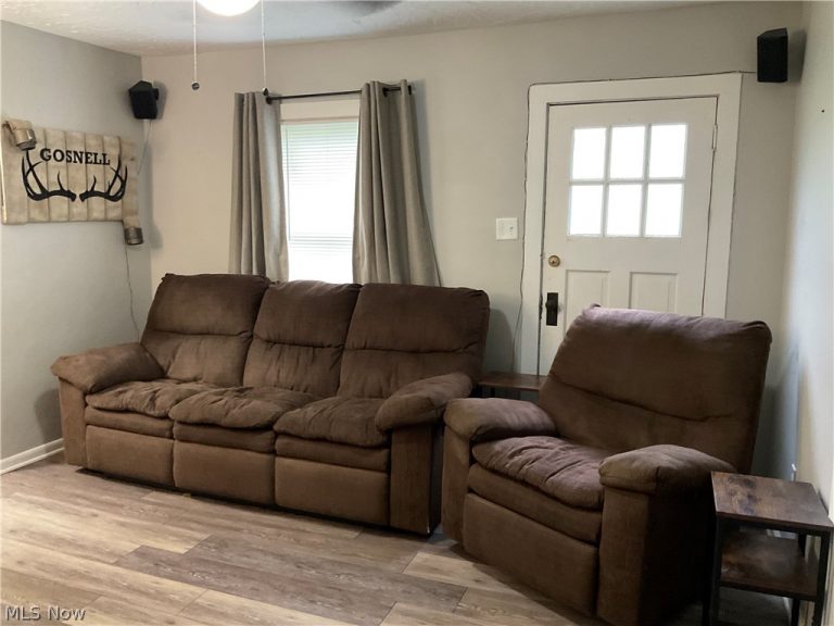 4554 Smith Stewart Road, Vienna, OH - Photo 2