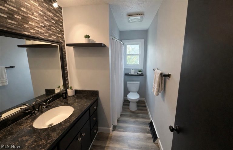 350 Panorama Drive, Seven Hills, OH - Photo 6