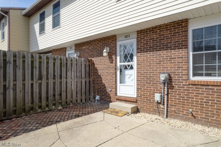 4625 Cox Drive #B, Stow, OH - Photo 3