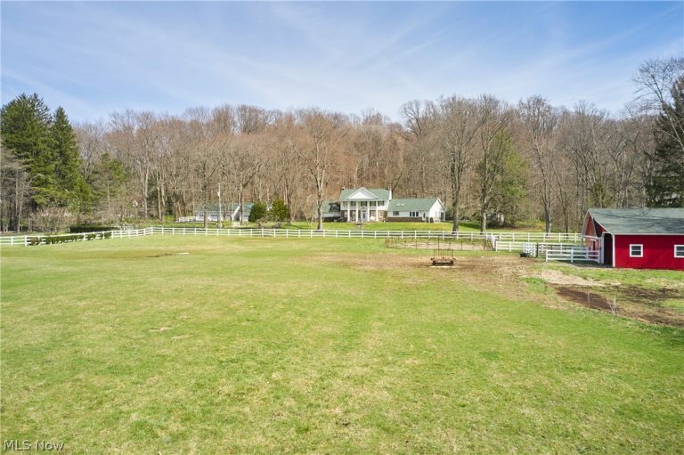 535 Crystal Lake Road, Akron, OH - Photo 3