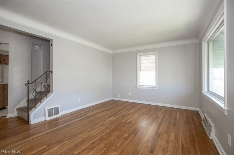 20770 Morris Avenue, Euclid, OH - Photo 8