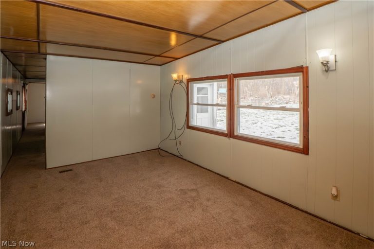 3001 Pepperhill Road, Akron, OH - Photo 4