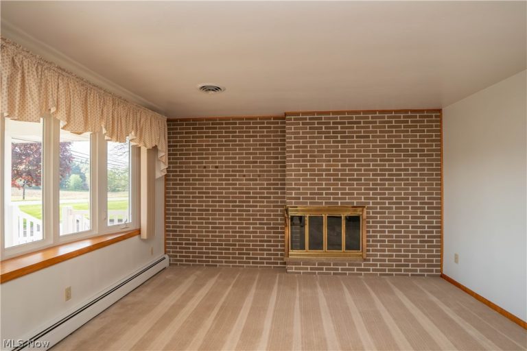 6501 Ravenna Avenue, Louisville, OH - Photo 8