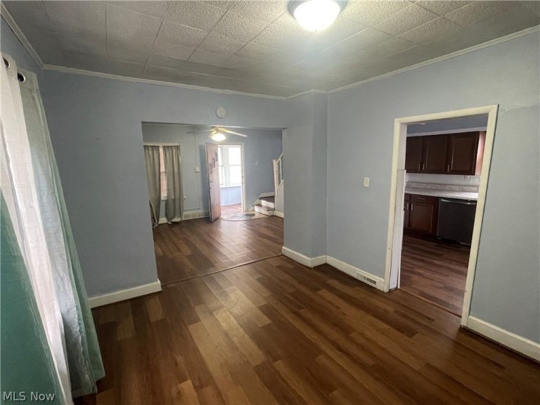 2125 7th Street, Akron, OH - Photo 8