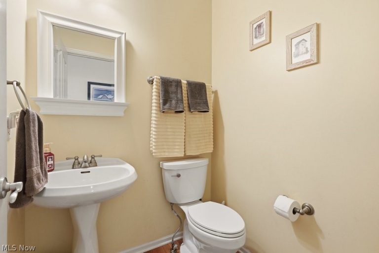 455 Cornell Drive, Broadview Heights, OH - Photo 8
