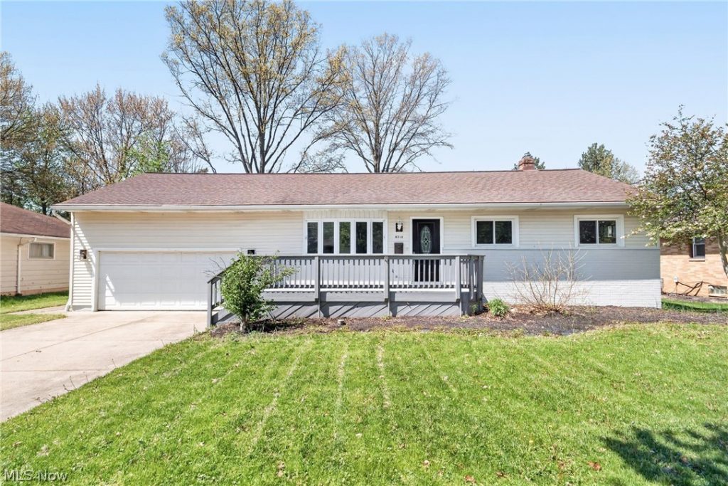 8218 Webster Road, Strongsville, OH