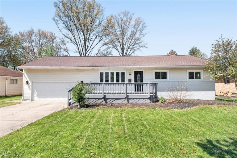 8218 Webster Road, Strongsville, OH, 44136