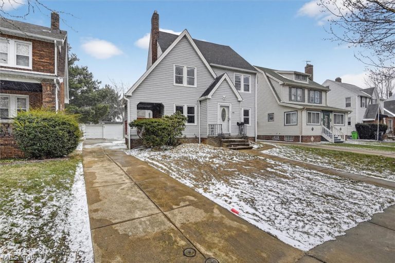 231 210th Street, Euclid, OH - Photo 2