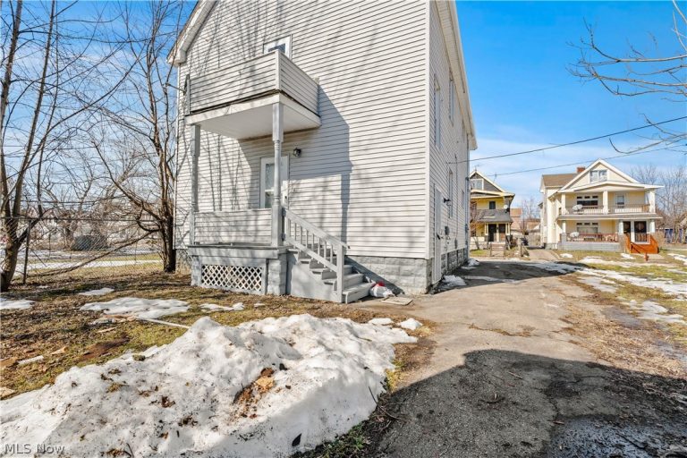 13612 Durkee Avenue, Cleveland, OH - Photo 5