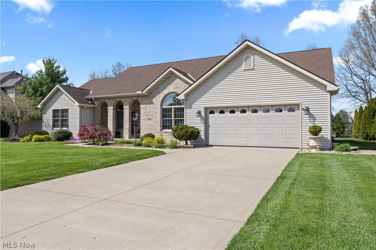 1009 Glendalough Drive, Grafton, OH - Photo 3