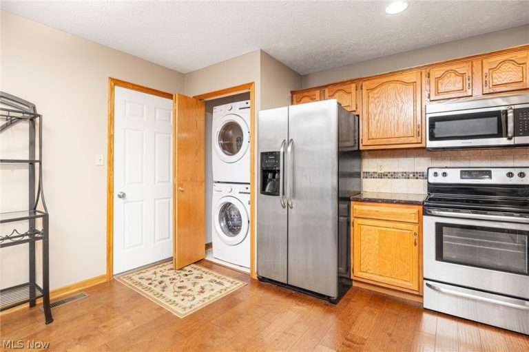 8746 Northstar Circle, Seville, OH - Photo 8