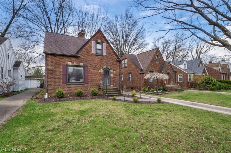 16209 Elsienna Avenue, Cleveland, OH - Photo 3