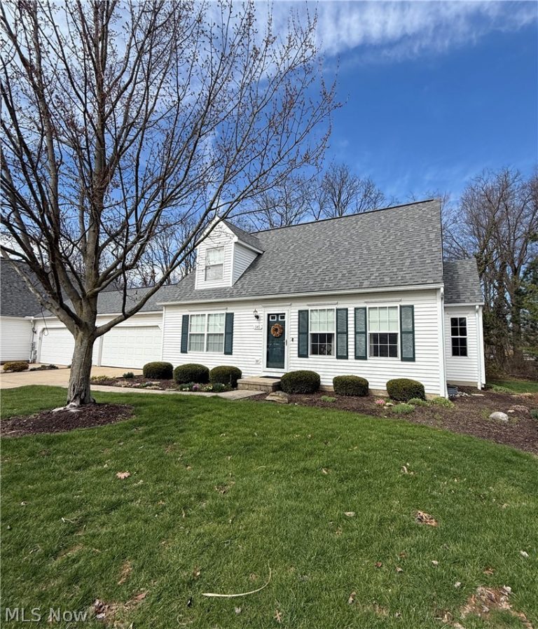545 Parkside Lane, Tallmadge, OH - Photo 2