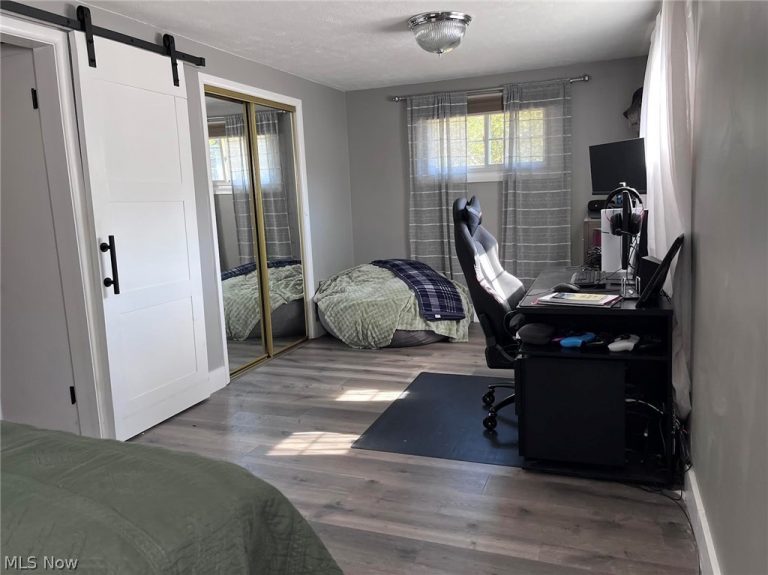 5221 Revere Avenue, Massillon, OH - Photo 8