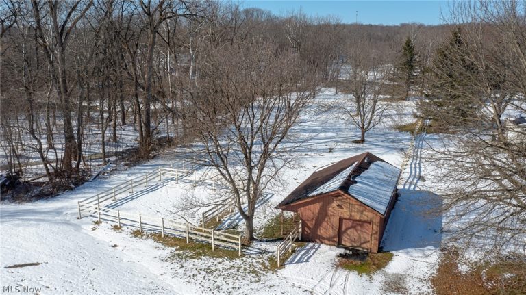 1200 River Road, Hinckley, OH - Photo 3