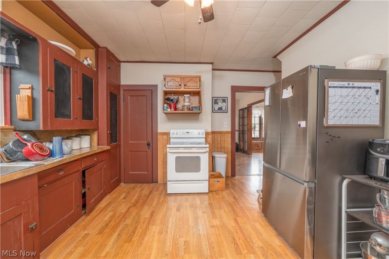 214 Poplar Street, Dover, OH - Photo 8