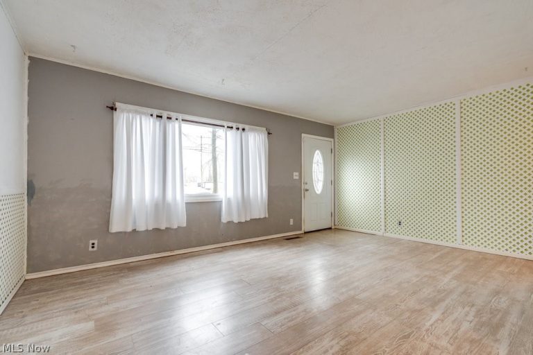 2712 Ridge Avenue, Warren, OH - Photo 6