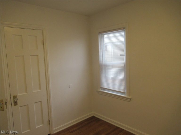 1616 Douglas Road, Wickliffe, OH - Photo 8