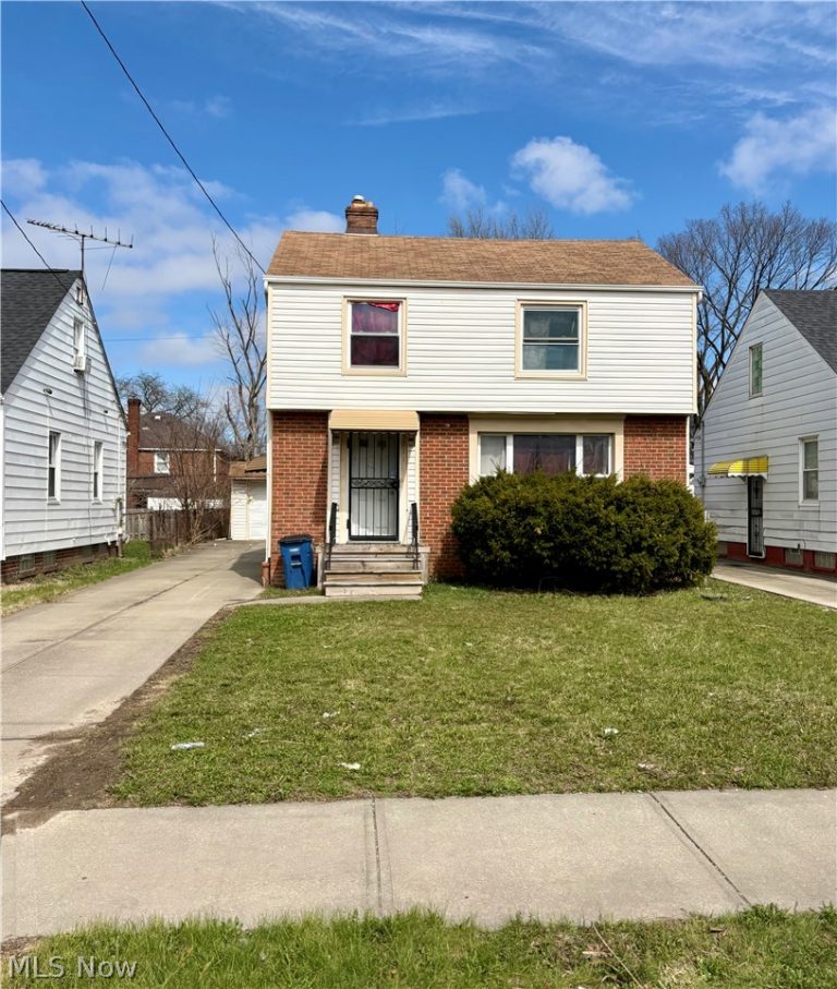 15711 Harvard Avenue, Cleveland, OH, 44128