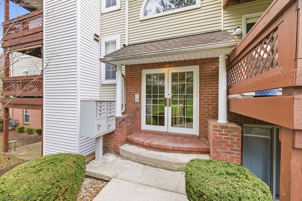 688 Brick Mill Run #D1, Westlake, OH