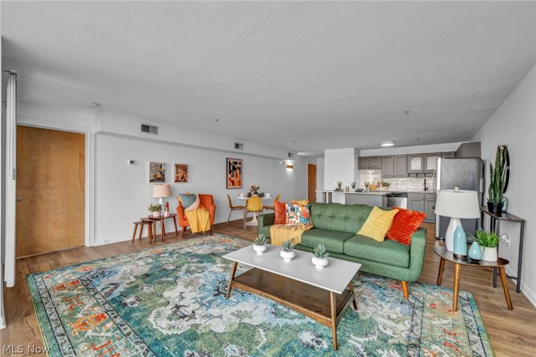 2222 Detroit Avenue #413, Cleveland, OH - Photo 5