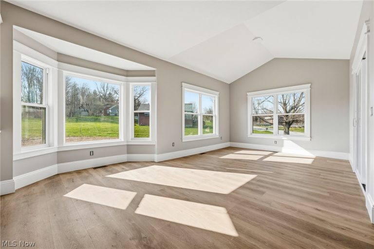 4540 Wyatt Way, Poland, OH - Photo 6
