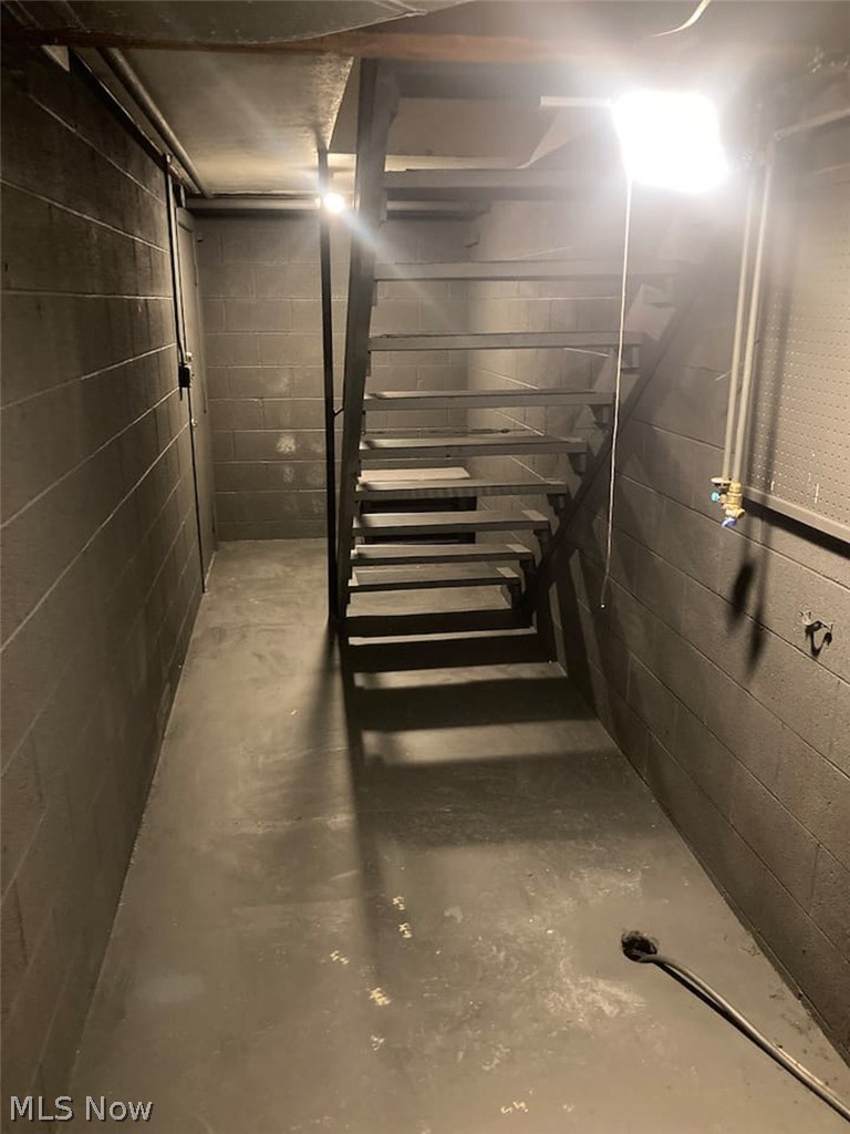 1781 Cromwell Drive, Akron, OH - Photo 5