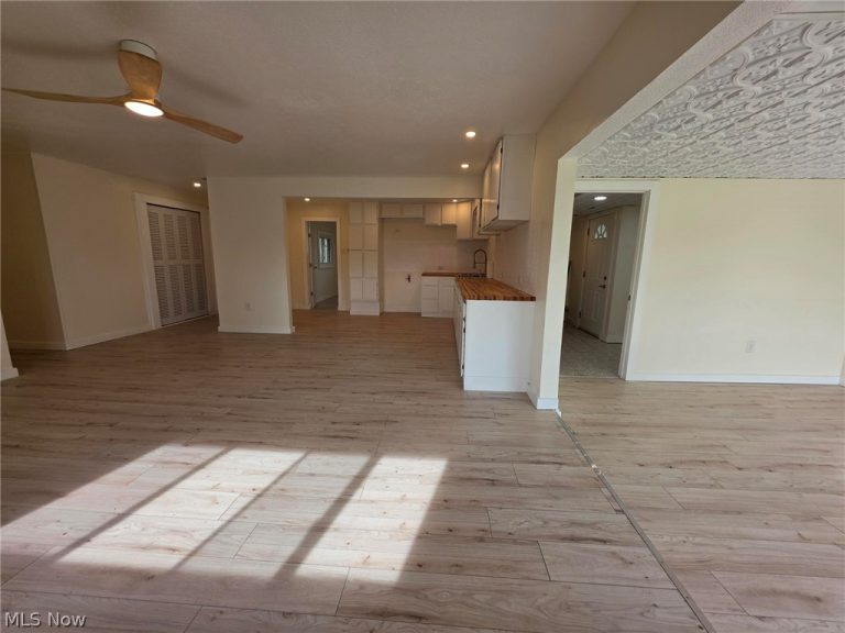 10306 Winthrop Road, Streetsboro, OH - Photo 6