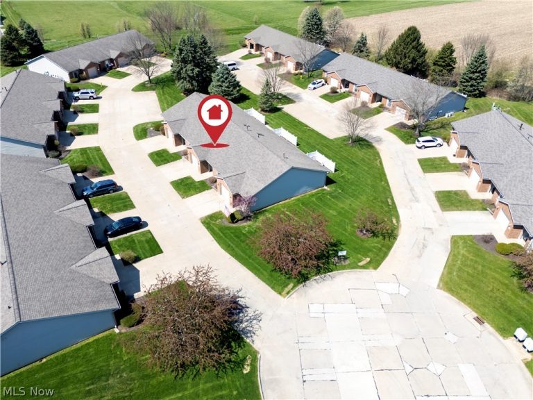 1044 Patrick Place #20, Wooster, OH - Photo 2