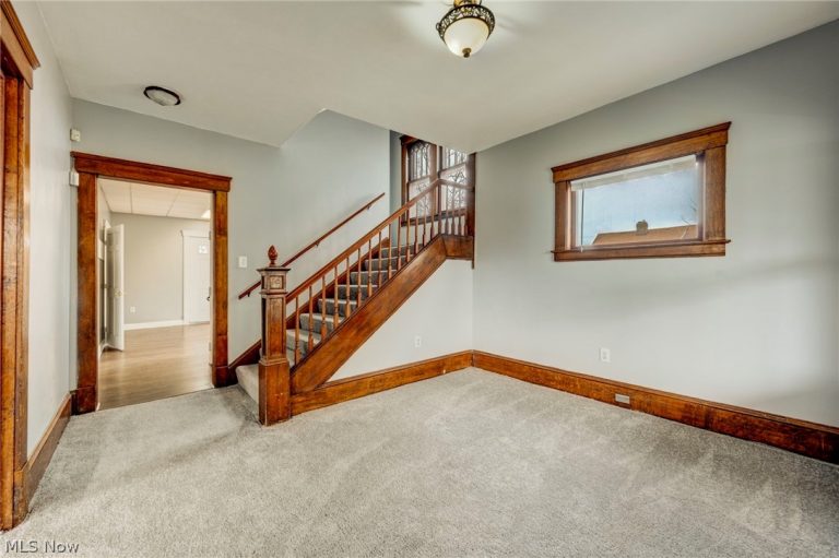 4432 Pearl Road, Cleveland, OH - Photo 6