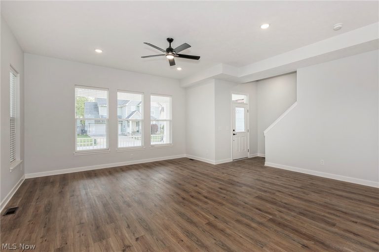 2240 97th Street, Cleveland, OH - Photo 8