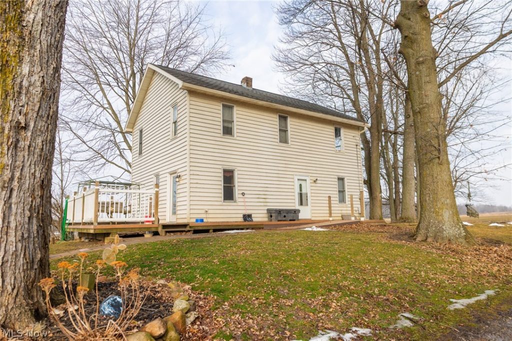 7389 Doylestown Road, Sterling, OH