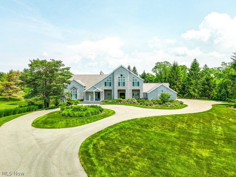 103 Partridge Lane, Hunting Valley, OH - Photo 2
