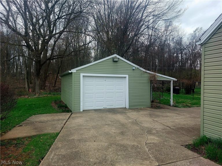 2215 Clyde Street, Poland, OH - Photo 4