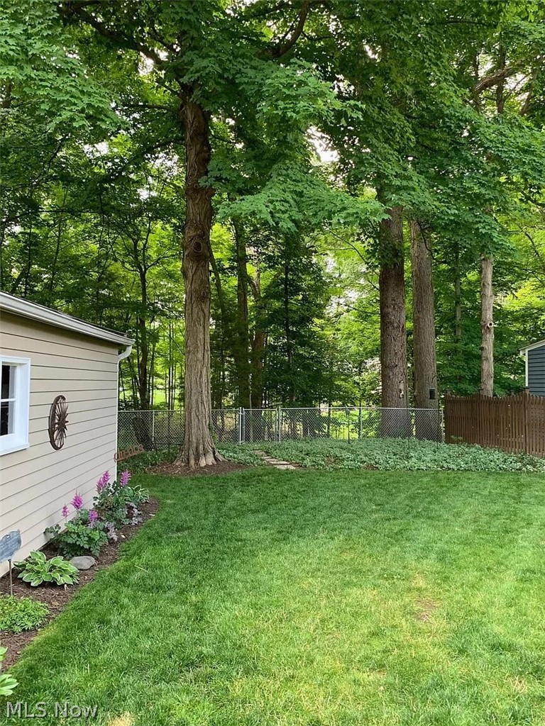 450 Bell Street, Chagrin Falls, OH - Photo 6