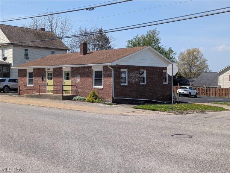 293 Ellsworth Avenue, Salem, OH - Photo 2