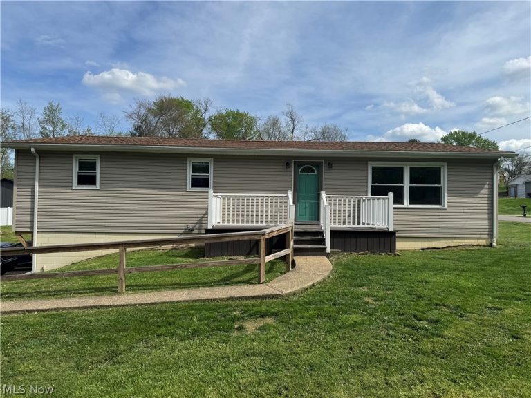 2140 Potts Lane, Zanesville, OH - Photo 2