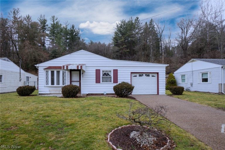 109 Greentree Lane, Weirton, WV, 26062