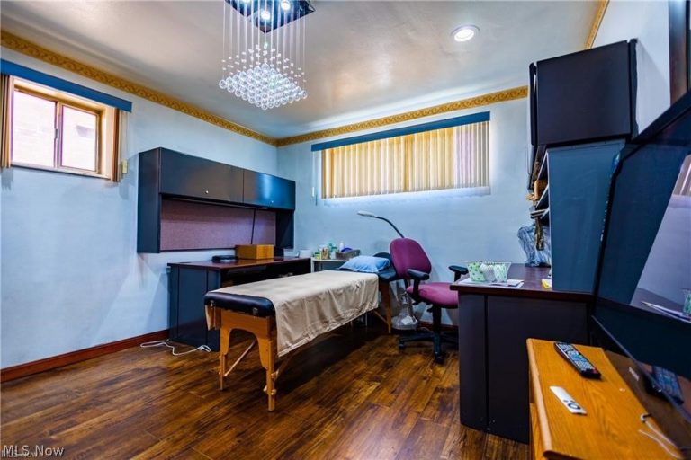 1028 Main Street, Follansbee, WV - Photo 6