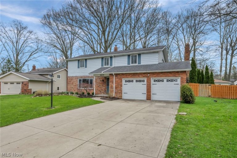 26475 Sudbury Drive, North Olmsted, OH - Photo 3