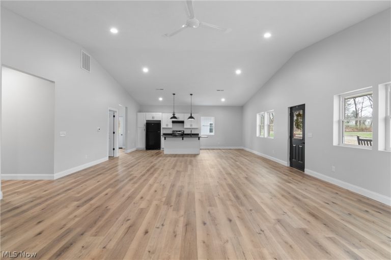 509 Pine Street, Beach City, OH - Photo 6