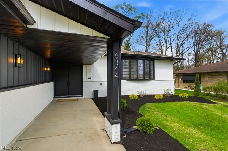 6344 Gale Drive, Seven Hills, OH - Photo 3