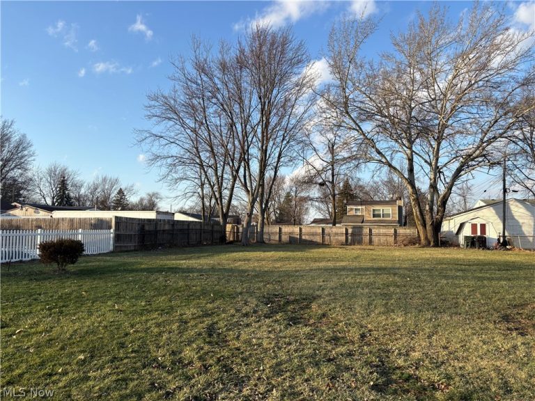 714 Hammer Court, Elyria, OH, 44035